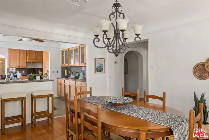 6122 W 6th Street, Los Angeles, California 90048