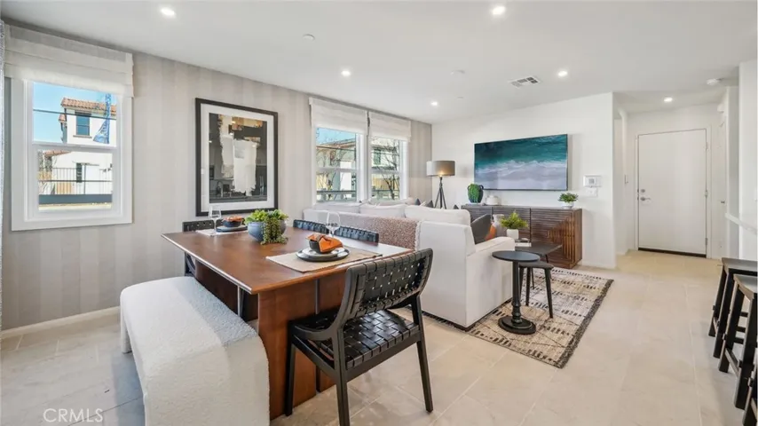 MODEL HOME