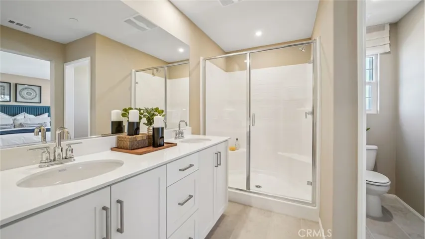 MODEL HOME