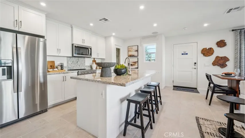 MODEL HOME