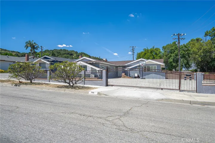1105 Ameluxen, Hacienda Heights, California 91745
