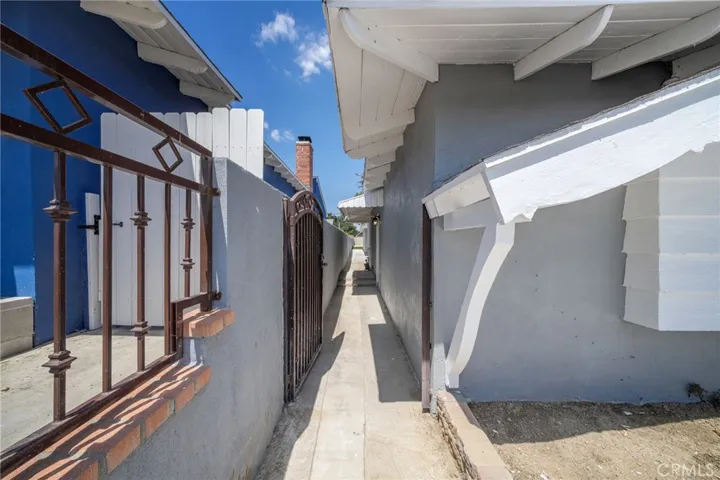 1105 Ameluxen, Hacienda Heights, California 91745