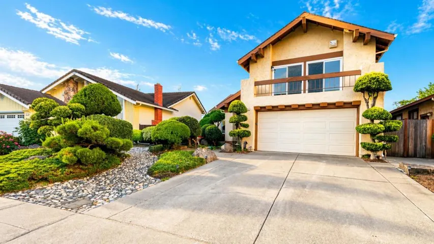665 Hollyhock Drive, San Leandro, California 94578