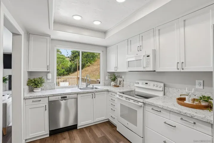 3793 Balboa Ter A, San Diego, California 92117