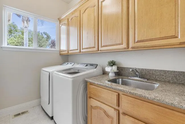 50 Ralphs Way, Hollister, California 95023
