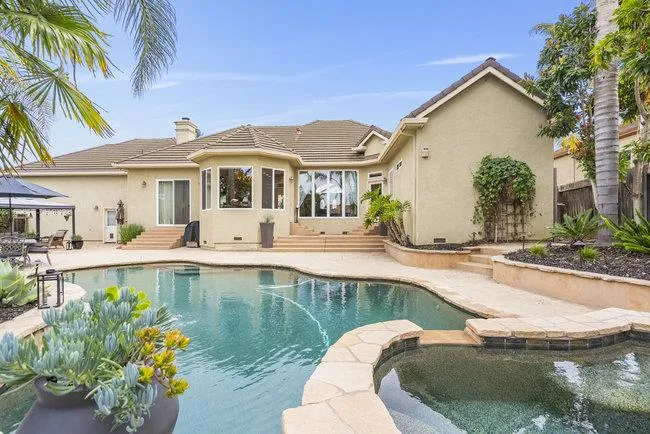 50 Ralphs Way, Hollister, California 95023