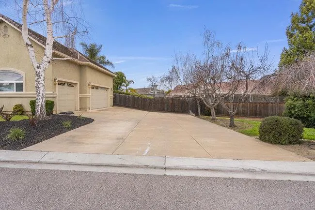50 Ralphs Way, Hollister, California 95023