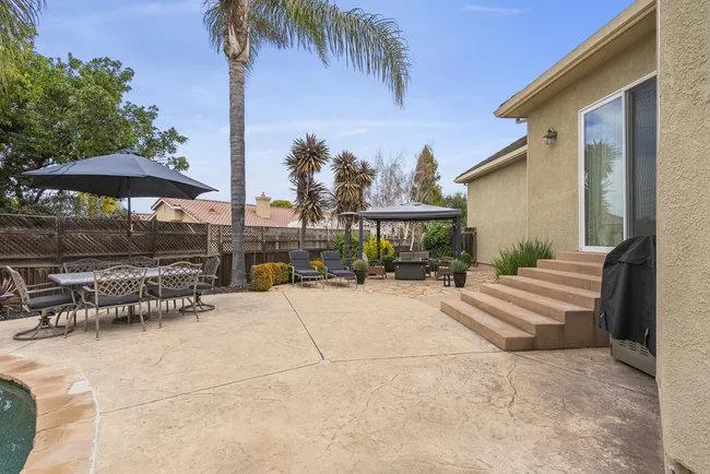 50 Ralphs Way, Hollister, California 95023