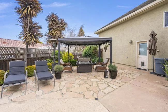 50 Ralphs Way, Hollister, California 95023