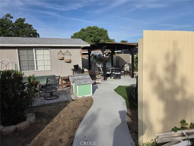 25074 Walnut, Newhall, California 91321