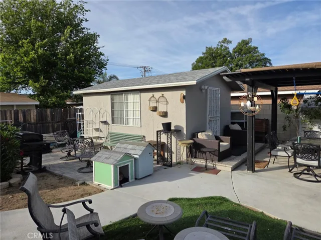 25074 Walnut, Newhall, California 91321