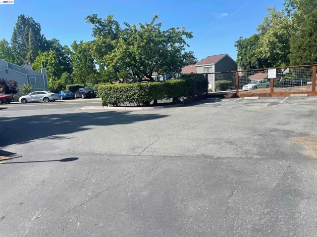 395 Camelback Rd 2, Pleasant Hill, California 94523