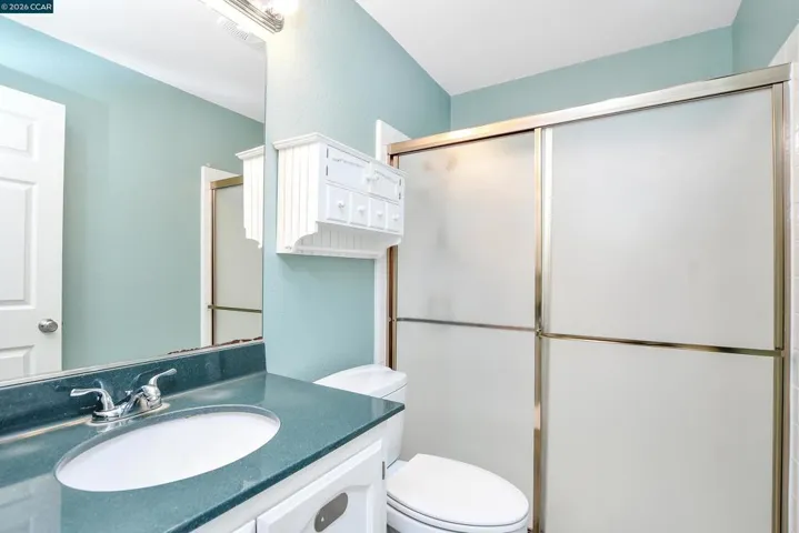 196 Bittercreek Dr, Folsom, California 95630