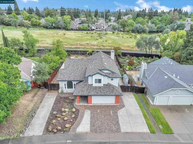 196 Bittercreek Dr, Folsom, California 95630
