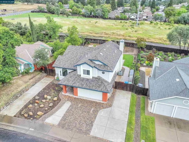 196 Bittercreek Dr, Folsom, California 95630