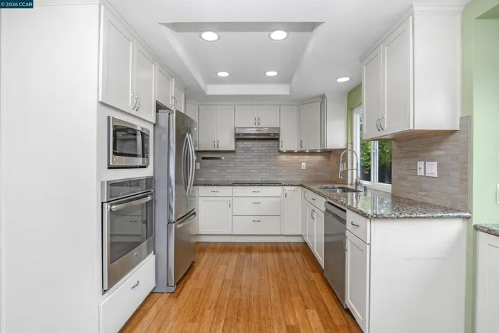 196 Bittercreek Dr, Folsom, California 95630