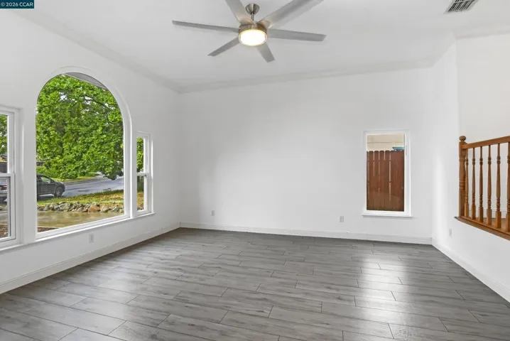 196 Bittercreek Dr, Folsom, California 95630