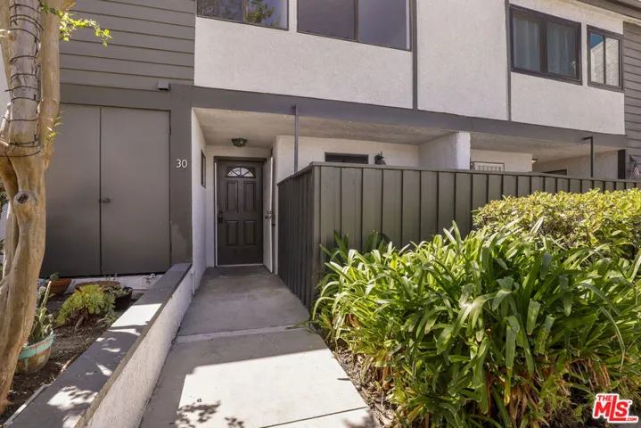 11311 Tampa Avenue 30, Porter Ranch, California 91326