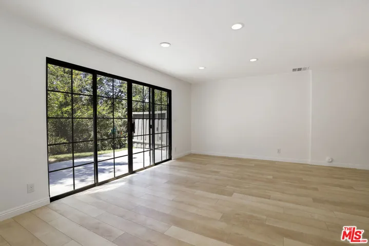11311 Tampa Avenue 30, Porter Ranch, California 91326