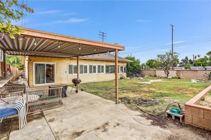 5203 N Enid Avenue, Azusa, California 91702