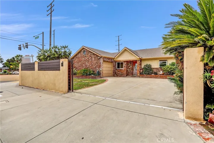 5203 N Enid Avenue, Azusa, California 91702