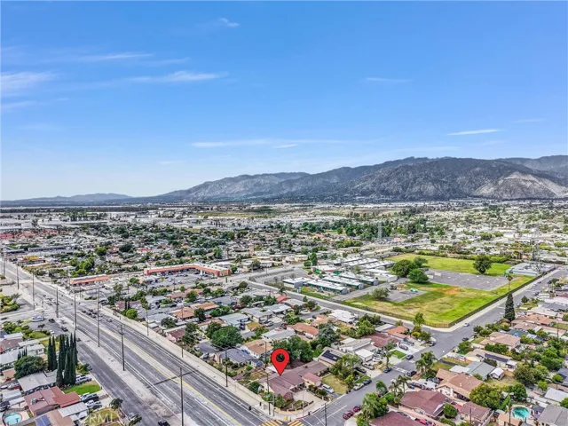 5203 N Enid Avenue, Azusa, California 91702