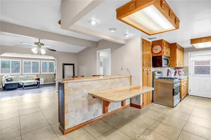 5203 N Enid Avenue, Azusa, California 91702