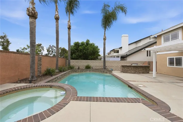 35 Lindberg, Irvine, California 92620