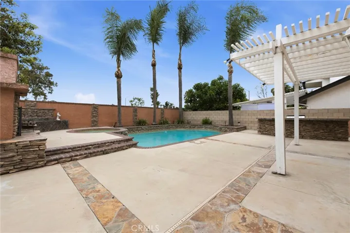 35 Lindberg, Irvine, California 92620