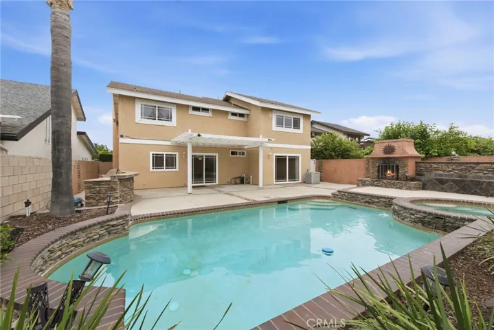35 Lindberg, Irvine, California 92620