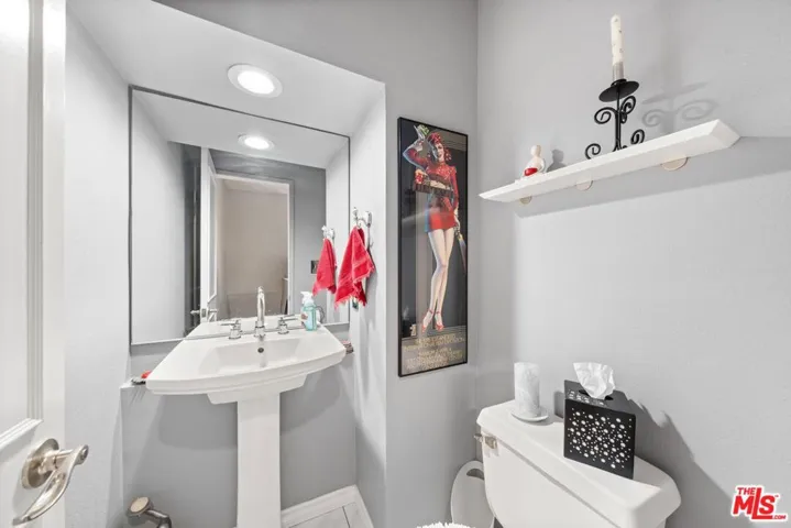 1015 21st Street B, Santa Monica, California 90403