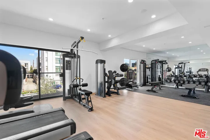 321 S Oxford Avenue 203, Los Angeles, California 90010