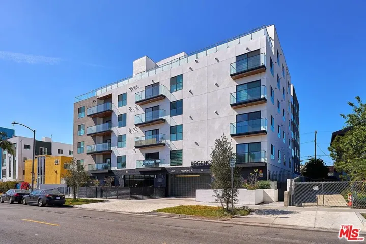 321 S Oxford Avenue 203, Los Angeles, California 90010
