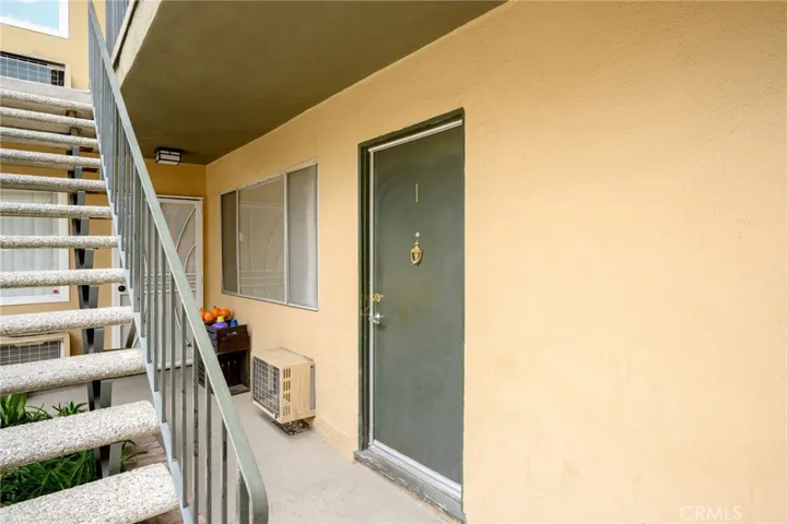 17931 Devonshire Street 1, Northridge, California 91325