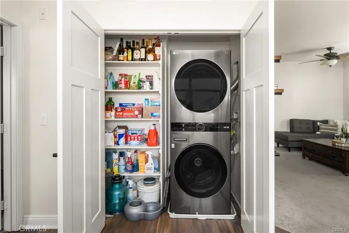INDOOR WASHER AND DRYER