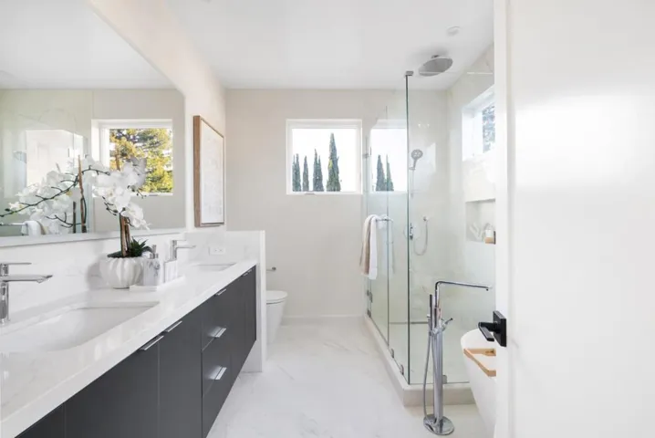 10476 S Stelling Road, Cupertino, California 95014