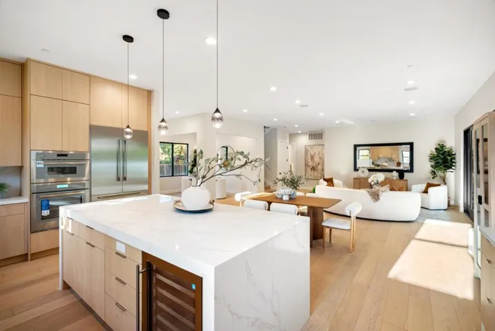 10476 S Stelling Road, Cupertino, California 95014
