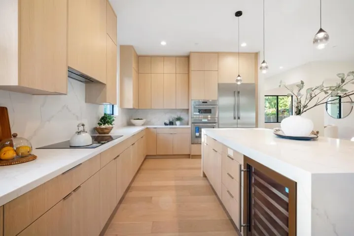 10476 S Stelling Road, Cupertino, California 95014