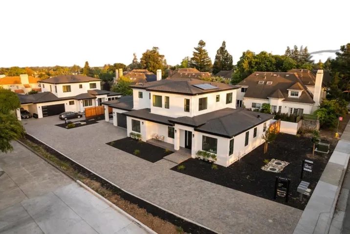 10476 S Stelling Road, Cupertino, California 95014