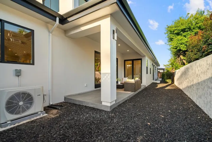 10476 S Stelling Road, Cupertino, California 95014