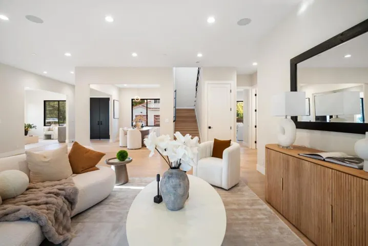 10476 S Stelling Road, Cupertino, California 95014