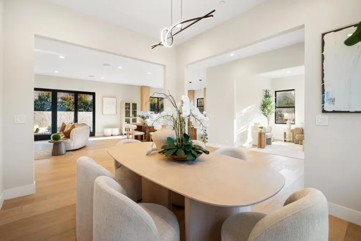 10476 S Stelling Road, Cupertino, California 95014