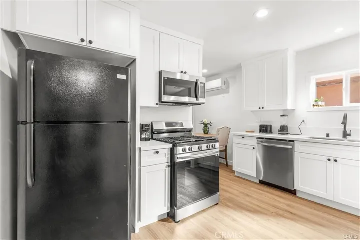 2918 Randolph, Huntington Park, California 90255 — photo 5