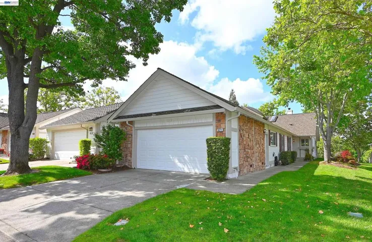521 Silver Lake Dr, Danville, California 94526