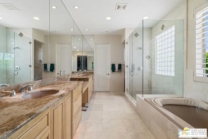 2438 S Caliente Drive, Palm Springs, California 92264