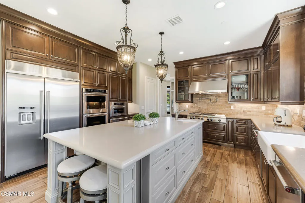 7305AugustaDr-VinceDingmanMedia-13