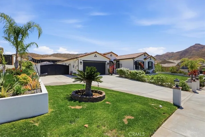 7528 Haystack Loop, Riverside, California 92507