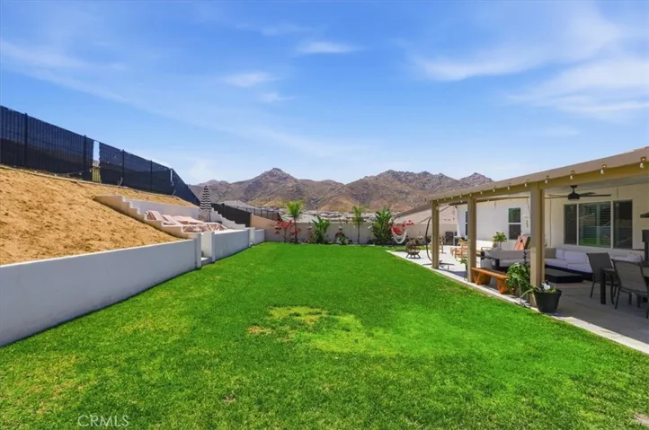 7528 Haystack Loop, Riverside, California 92507