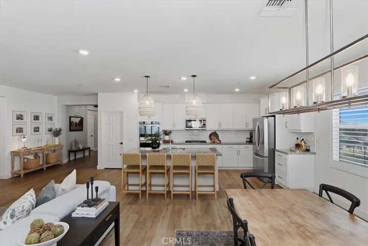 7528 Haystack Loop, Riverside, California 92507