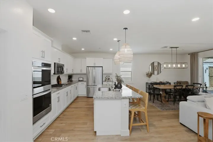 7528 Haystack Loop, Riverside, California 92507